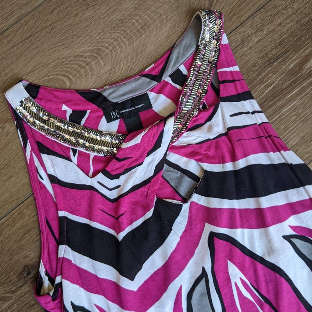 EUC INC Sleeveless Tank Top w/ Beaded Keyhole Neck - Pink, White & Black Pattern